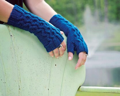 Ripple Effect Fingerless Glove Pattern