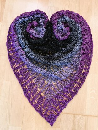 Triangular Scarf "Lytaia"