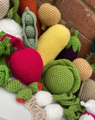 40 Fruits and Vegetables Crochet Patterns