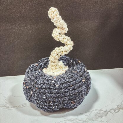 Witchy Pumpkin Amigurumi