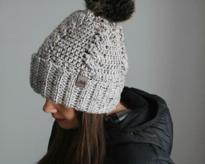 Rustic Cabled Toque