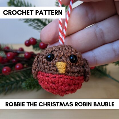 Christmas Robin Mini Crochet Bauble, Robbie the Christmas Robin Crochet Ornament