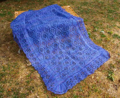Waterlilies shawl