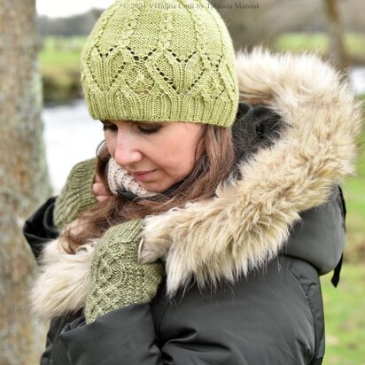 Lace Chain Hat