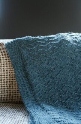 Waves Blanket