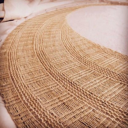 Rattan Shawl