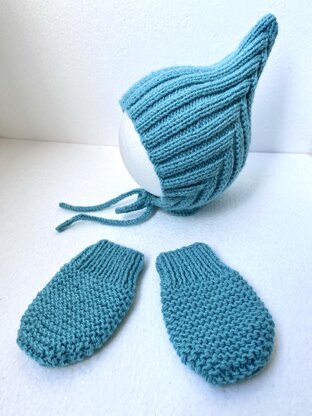 Pattern: knitted pixie bonnet hat and mittens