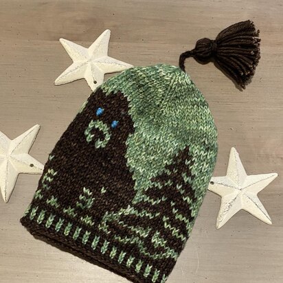 Lisa McFetridge Bear in the Woods Hat PDF