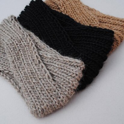 Reversible Cross Headband - knitting pattern