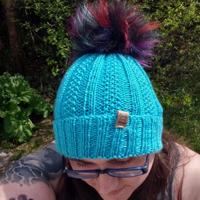 Small Town Chook - knitting pattern