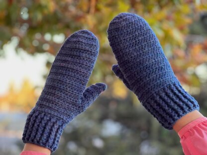 Anna Adult Mittens