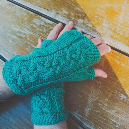 Vera Fingerless Gloves