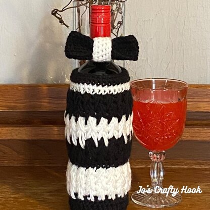 Tuxedo Wine Cozy