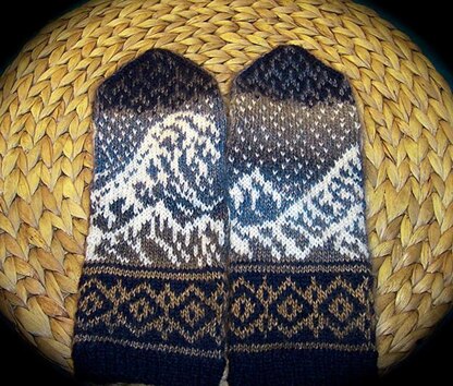 The Great Wave Mittens