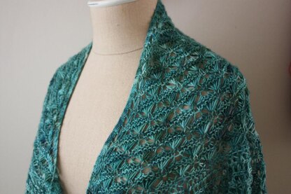 Soleil Lace Shawlette