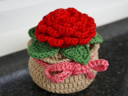 Häkelanleitung Amigurumi Blume im Topf!