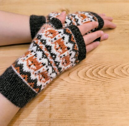 Fox Family Mitts - fingerless gloves