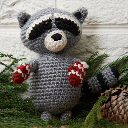 Raccoon Ornament in Red Heart Soft - LW3700EN