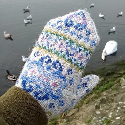 Hope Springs Mittens - knitting pattern