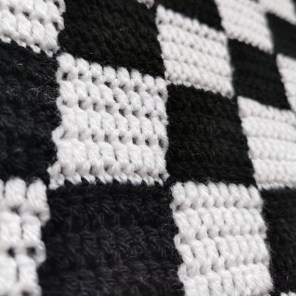 Chess / checkers board crochet pattern - Chequered blanket