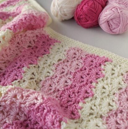Lace Fan Stitch Baby Blanket