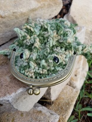 Horned frog coin purse