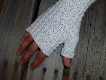 Sagewood Mitts