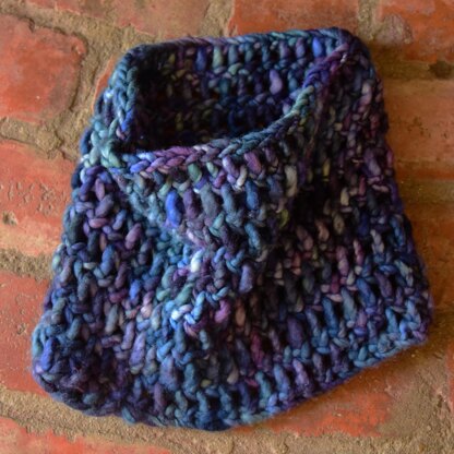 Gift cowl