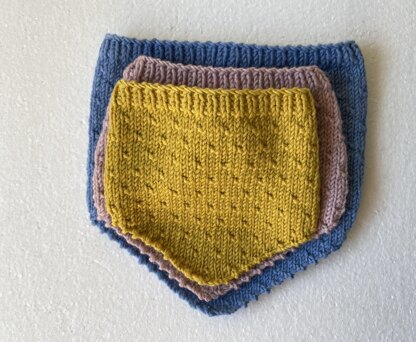 Baby triangle Bib, merino scarf