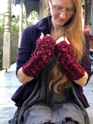 Dragon Cabled Gauntlets