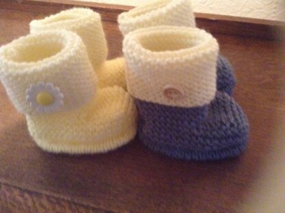 Baby Ugg style booties