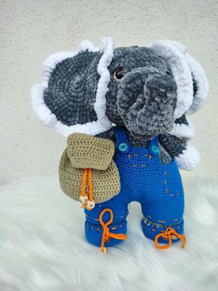 Elephant amigurumi crochet pattern