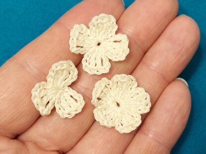 Tiny micro flower crochet pattern