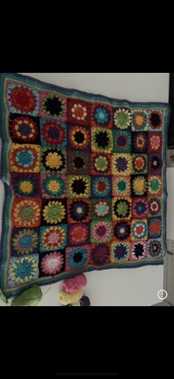 Daisy square blanket