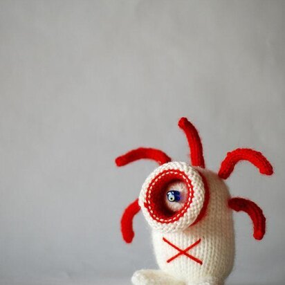 Red eye sweet and funny monster - knitting pattern
