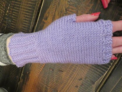 Knit-to-Fit seamless fingerless mittens