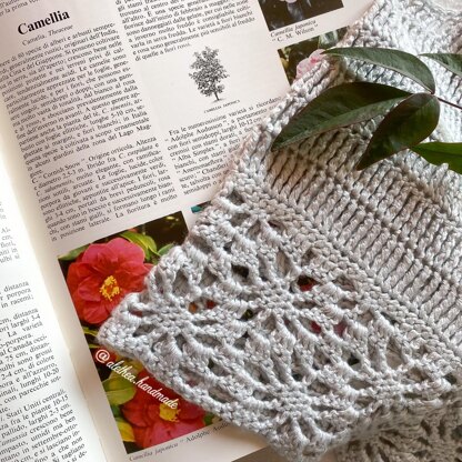 CAMELIA Top - Crochet Pattern