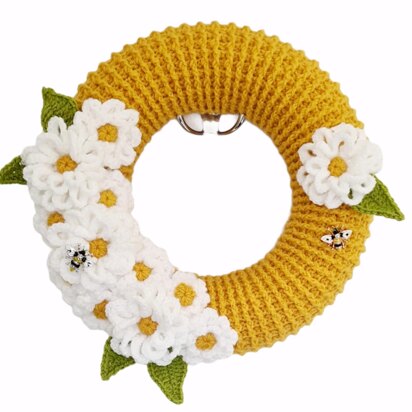 Crochet Spring Wreath Pattern - Daisies