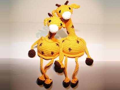 Giraffe - Shelf Sitter - Amigurumi