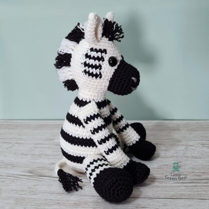 Zach the Zebra - US Terminology - Amigurumi