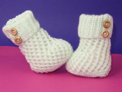 Easy Baby 2 Button Lacey Booties