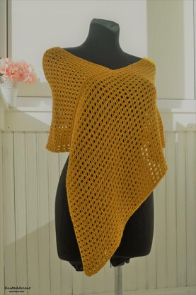 Knitted Poncho1