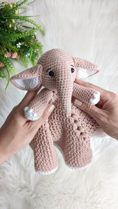 Crochet elephant lovey pattern, crochet baby security blanket