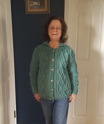 Hayfield cardigan #7246