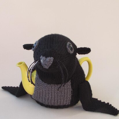 Sea lion tea cosy