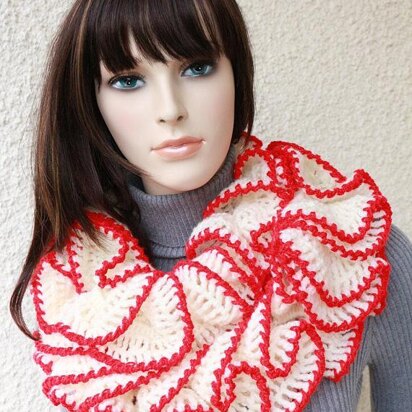 Crochet Ruffle Scarf Marvelous Christmas