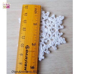 Lace snowflake 12
