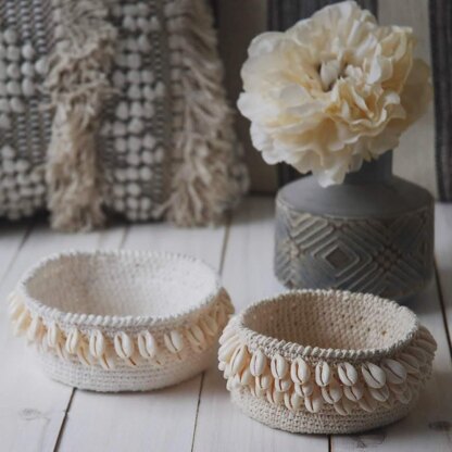 Crochet Cowrie Basket