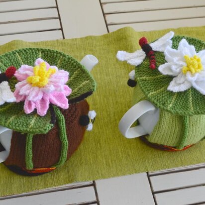 Water Lily & Dragonfly Tea Cozy