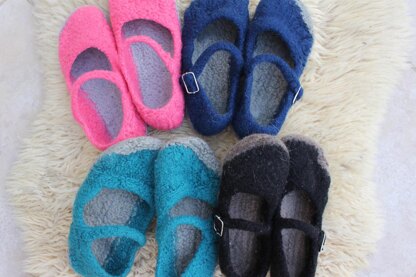 Mary Jane's Slippers - Felted Seamless Ballerinas